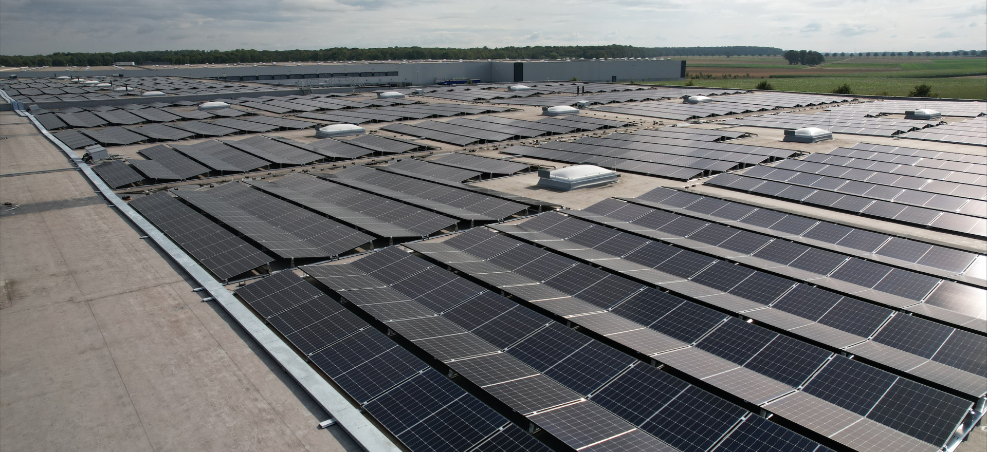 PV-Anlage auf dem FIEGE Logistikzentrum in Peine